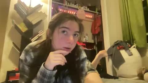 luvrxstarx online show from December 2025 05:49:01 AM