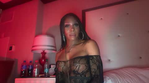 Snapshot of luvvlee chatting on July 2026 10:01:02 PM luvvlee online show from July 2026 10:01:02 PM