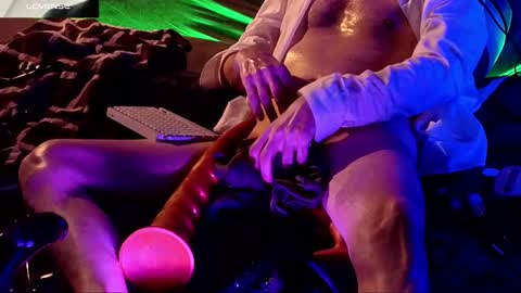 Im a   -  CAMGUY YOU  LIKE to FUCK online show from February 2025 06:37:01 PM