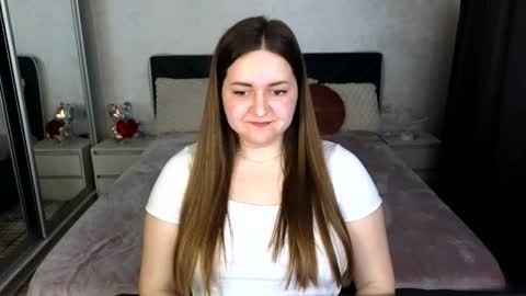 lux_lizz online show from April 2026 04:46:01 AM
