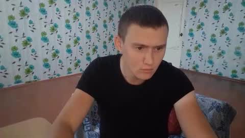 Snapshot of luxeboy_ chatting on September 2025 06:58:02 AM Mike online show from September 2025 06:58:02 AM