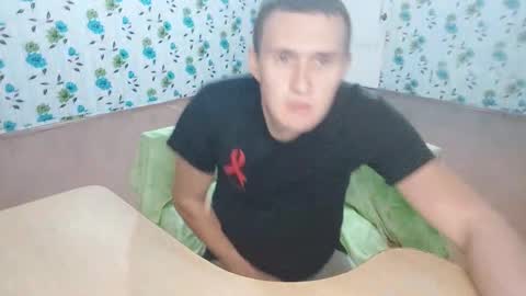 Snapshot of luxeboy_ chatting on September 2025 09:07:02 PM Mike online show from September 2025 09:07:02 PM