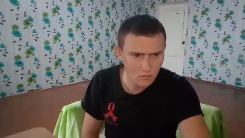 Snapshot of luxeboy_ chatting on September 2025 09:25:02 AM Mike online show from September 2025 09:25:02 AM