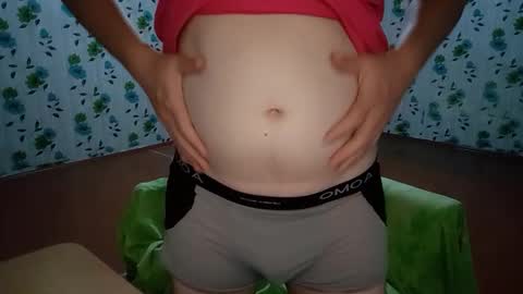 Snapshot of luxeboy_ chatting on September 2025 09:42:01 PM Mike online show from September 2025 09:42:01 PM