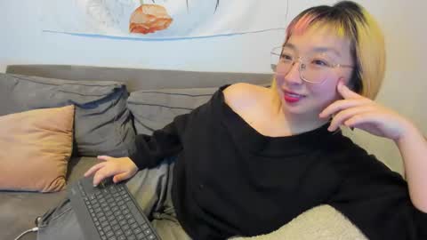 LuxGray online show from January 2025 06:13:02 AM