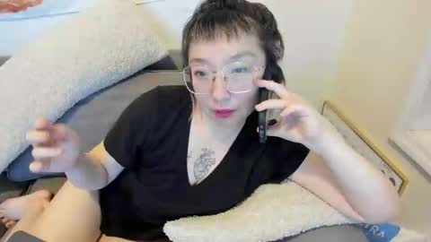 LuxGray online show from March 2025 04:12:02 AM