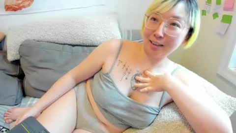 Snapshot of luxgray chatting on July 2026 01:36:01 PM LuxGray online show from July 2026 01:36:01 PM