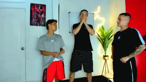 Snapshot of luxhousexx chatting on April 2026 01:43:01 AM Jackson and Matt online show from April 2026 01:43:01 AM