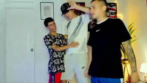 Snapshot of luxhousexx chatting on April 2026 01:39:01 AM Jackson and Matt online show from April 2026 01:39:01 AM