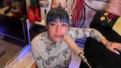 Snapshot of luxifer_666 chatting on February 2025 01:52:01 AM Luxifer  online show from February 2025 01:52:01 AM