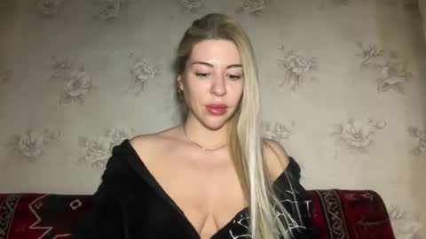 LuxSonyaStar online show from December 2025 12:56:02 PM