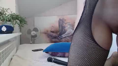 Laura online show from March 2026 01:32:01 AM