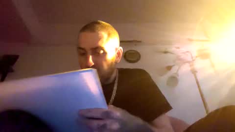 Luxxx online show from April 2026 06:09:01 PM