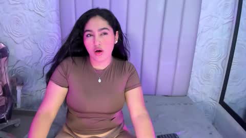 Snapshot of lya_dubois_ chatting on February 2026 02:07:01 PM LYA DUBOIS online show from February 2026 02:07:01 PM