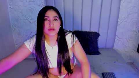 LYA DUBOIS  online show from March 2026 04:06:02 PM