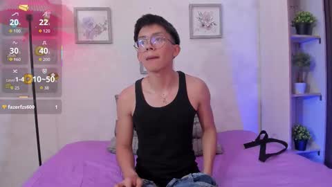 Lyan online show from September 2025 07:51:02 PM