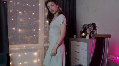 Snapshot of lyanna_tale chatting on November 2025 04:28:02 PM Lyanna online show from November 2025 04:28:02 PM