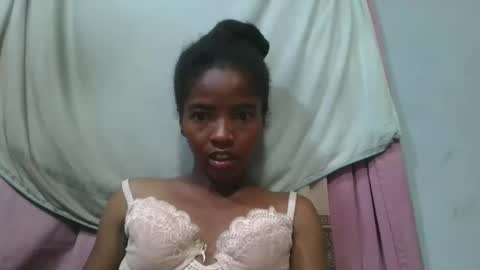lydie856696 online show from May 2026 03:30:01 PM