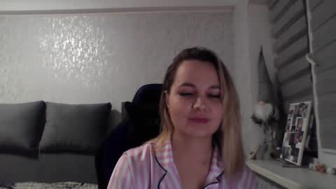 Tina online show from December 2025 11:54:01 PM