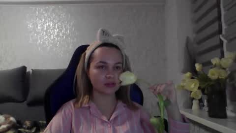 Tina online show from March 2026 09:09:02 PM