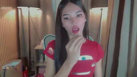 LYKA LOOPS online show from March 2026 12:38:02 PM