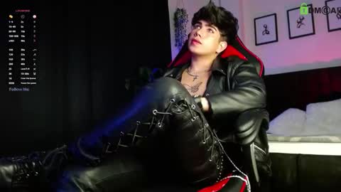 Lyle Bennett Freelance Model online show from March 2026 12:02:02 PM