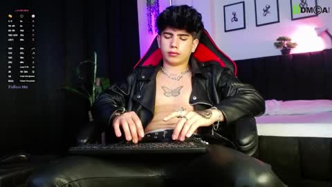 Lyle Bennett Freelance Model online show from April 2026 01:15:02 PM