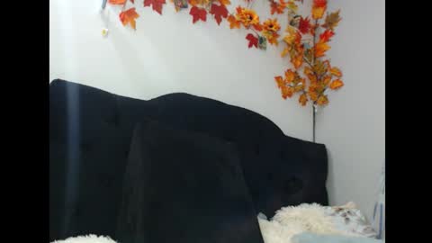 lylii_evans online show from September 2025 01:18:01 AM