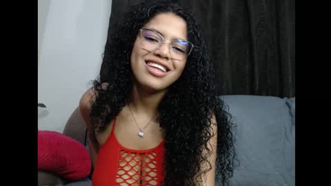 lylii_evans online show from November 2025 01:27:02 AM