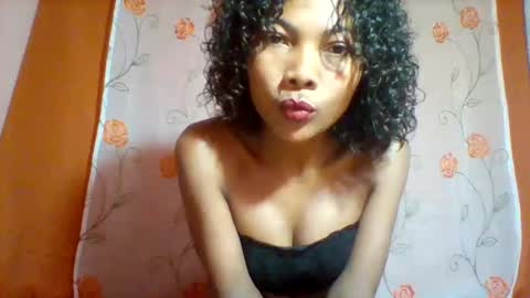 Snapshot of lyndah19 chatting on November 2025 10:59:02 AM lyndah19 online show from November 2025 10:59:02 AM