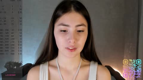 Ellie online show from November 2025 05:02:01 PM