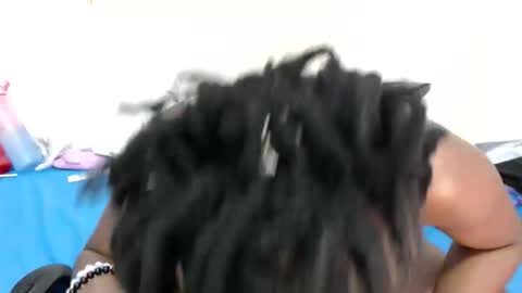 lyenne online show from October 2025 03:14:01 PM