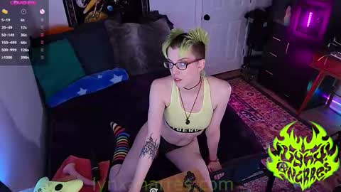 Snapshot of lynxanarres chatting on October 2025 03:39:02 AM Lynx Anarres online show from October 2025 03:39:02 AM