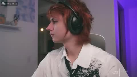 Lyodass online show from December 2025 10:39:01 PM