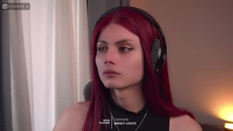 Lyodass online show from April 2026 09:48:01 PM