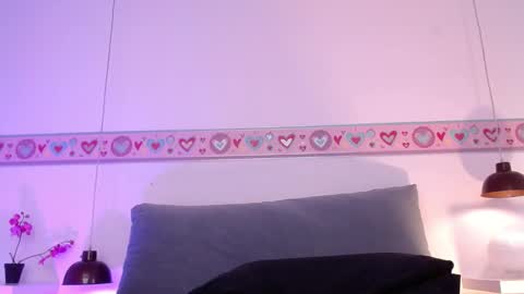 Snapshot of lyra_gh chatting on December 2024 10:52:02 PM LYRA online show from December 2024 10:52:02 PM