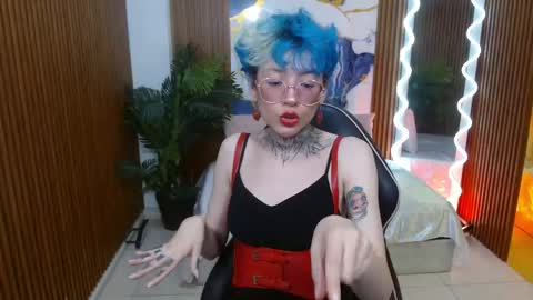 lyra_tay online show from March 2026 07:09:01 PM