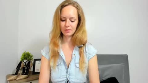 Lura online show from September 2025 06:51:01 AM