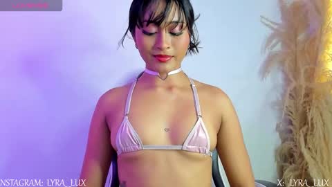 lyralux10 online show from November 2025 12:09:01 AM