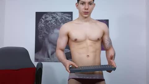 Lysan online show from December 2025 05:29:01 PM