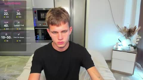 Snapshot of m0neyken_ chatting on July 2026 06:11:02 AM m0neyken_ online show from July 2026 06:11:02 AM