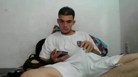 Snapshot of m0ntana777 chatting on September 2025 02:19:01 PM m0ntana777 online show from September 2025 02:19:01 PM