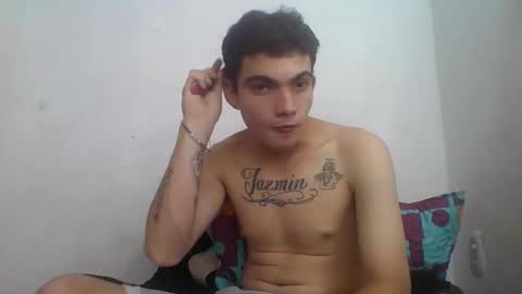 Snapshot of m0ntana777 chatting on October 2025 10:49:02 AM m0ntana777 online show from October 2025 10:49:02 AM