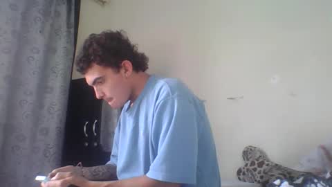 Snapshot of m0ntana777 chatting on October 2025 04:52:01 PM m0ntana777 online show from October 2025 04:52:01 PM