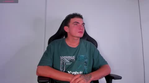 Snapshot of m0ntana777 chatting on December 2025 11:59:01 AM m0ntana777 online show from December 2025 11:59:01 AM