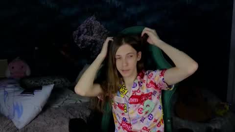 Snapshot of m1shq chatting on September 2025 09:47:02 PM m1shq online show from September 2025 09:47:02 PM