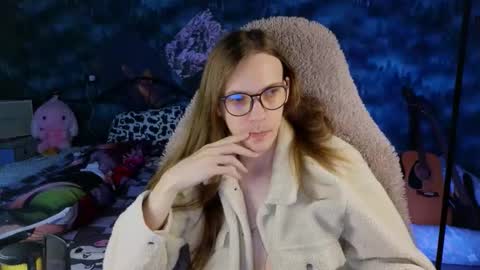 Snapshot of m1shq chatting on October 2025 01:24:02 PM m1shq online show from October 2025 01:24:02 PM