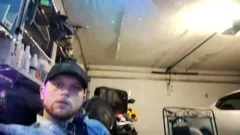 Snapshot of m831481 chatting on October 2025 07:53:02 AM Hotandhairy online show from October 2025 07:53:02 AM