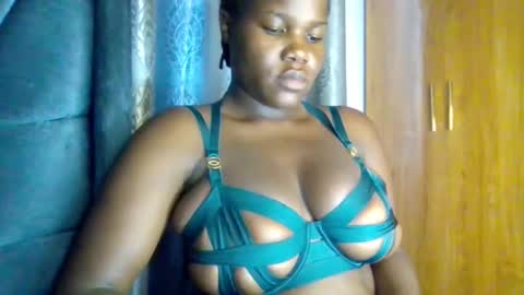 m_tits3 online show from February 2026 10:03:02 AM