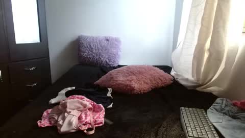 maaddy_thompson online show from December 2025 07:34:02 PM